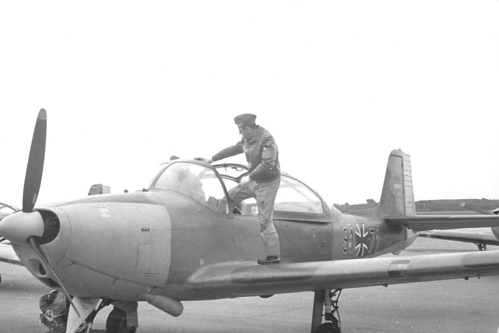 Schulflugzeug  Pi 149D